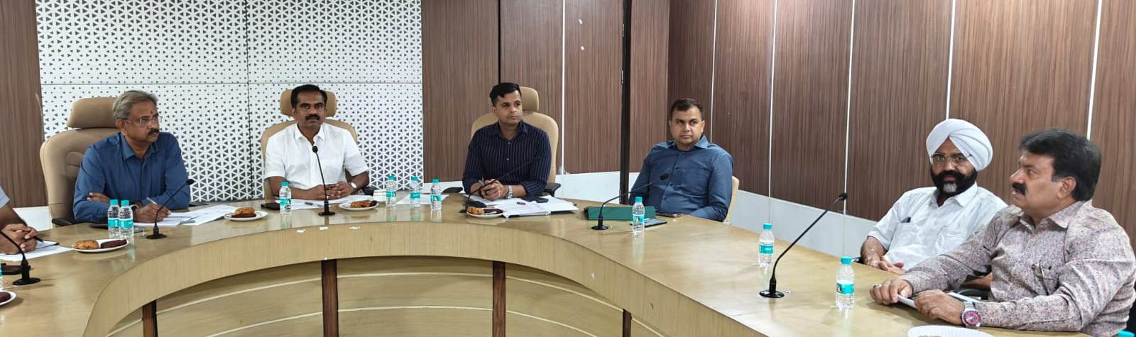 छत्तीसगढ़ में अब बिना लोकेशन ट्रैकिंग सिस्टम वाली यात्री बसों पर होगी कार्रवाई...